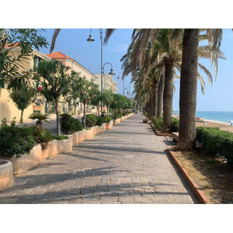 FINALE LIGURE - HOTEL VILLA ITALIA/CARENI
