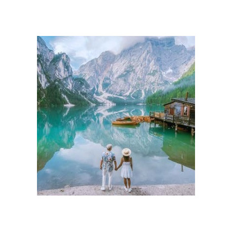 LAGO DI BRAIES - La perla delle Dolomiti